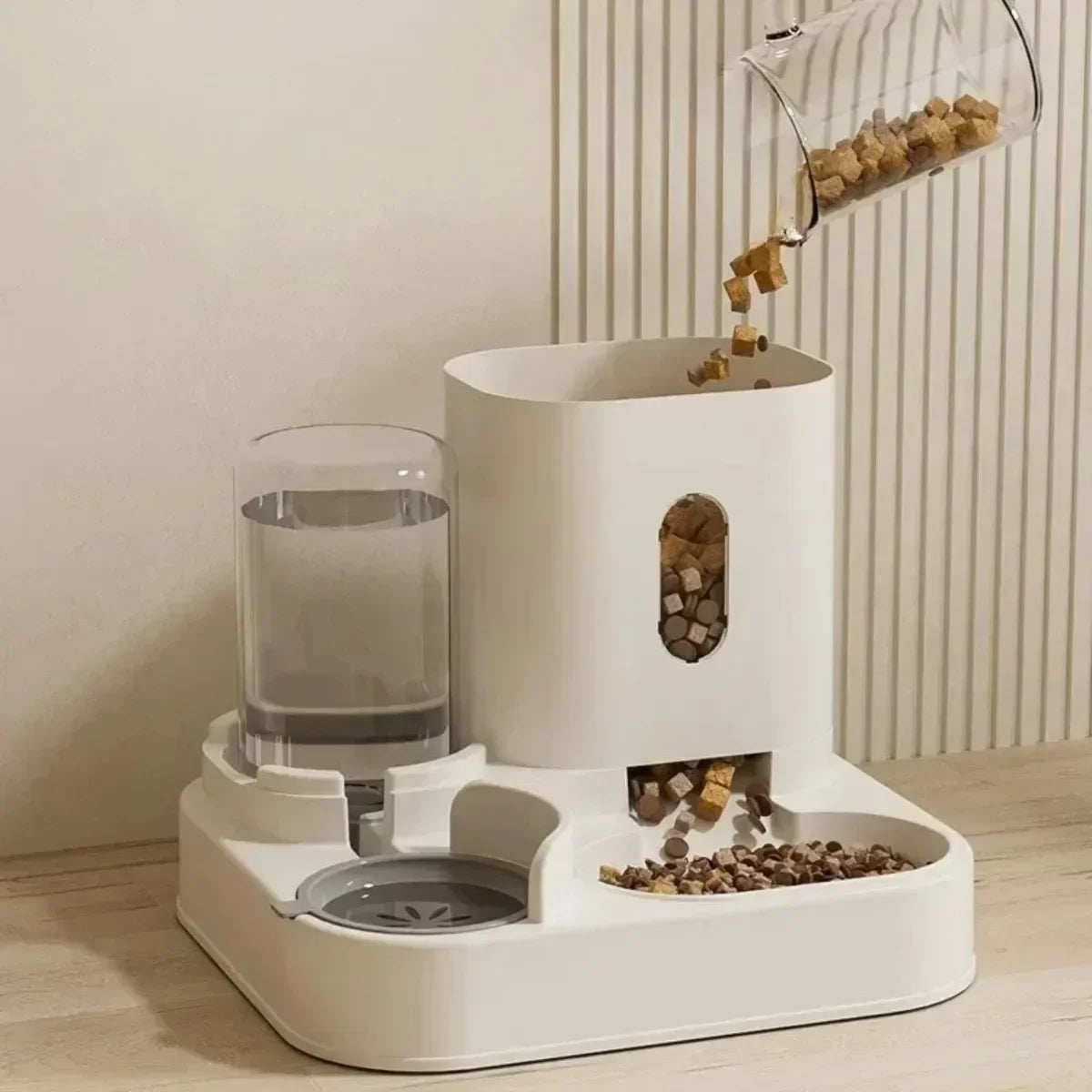 Automatic Pet Feeder with Water Dispenser – Large Capacity Bowl