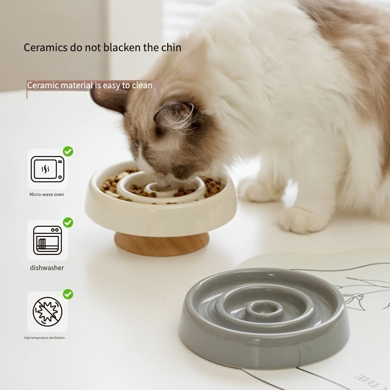 Ceramic slow feeder bowl for dogs and cats